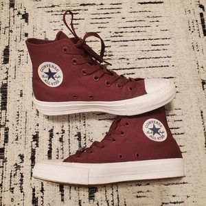 Converse Chuck Taylor II High Tops W8/M6